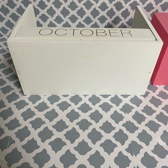 Desk accessories - Picture 4 of 8